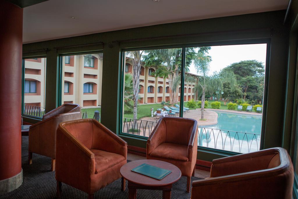 M'Kango Golfview Hotel Lusaka Dış mekan fotoğraf
