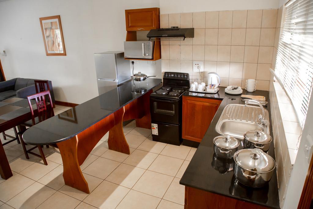 M'Kango Golfview Hotel Lusaka Dış mekan fotoğraf