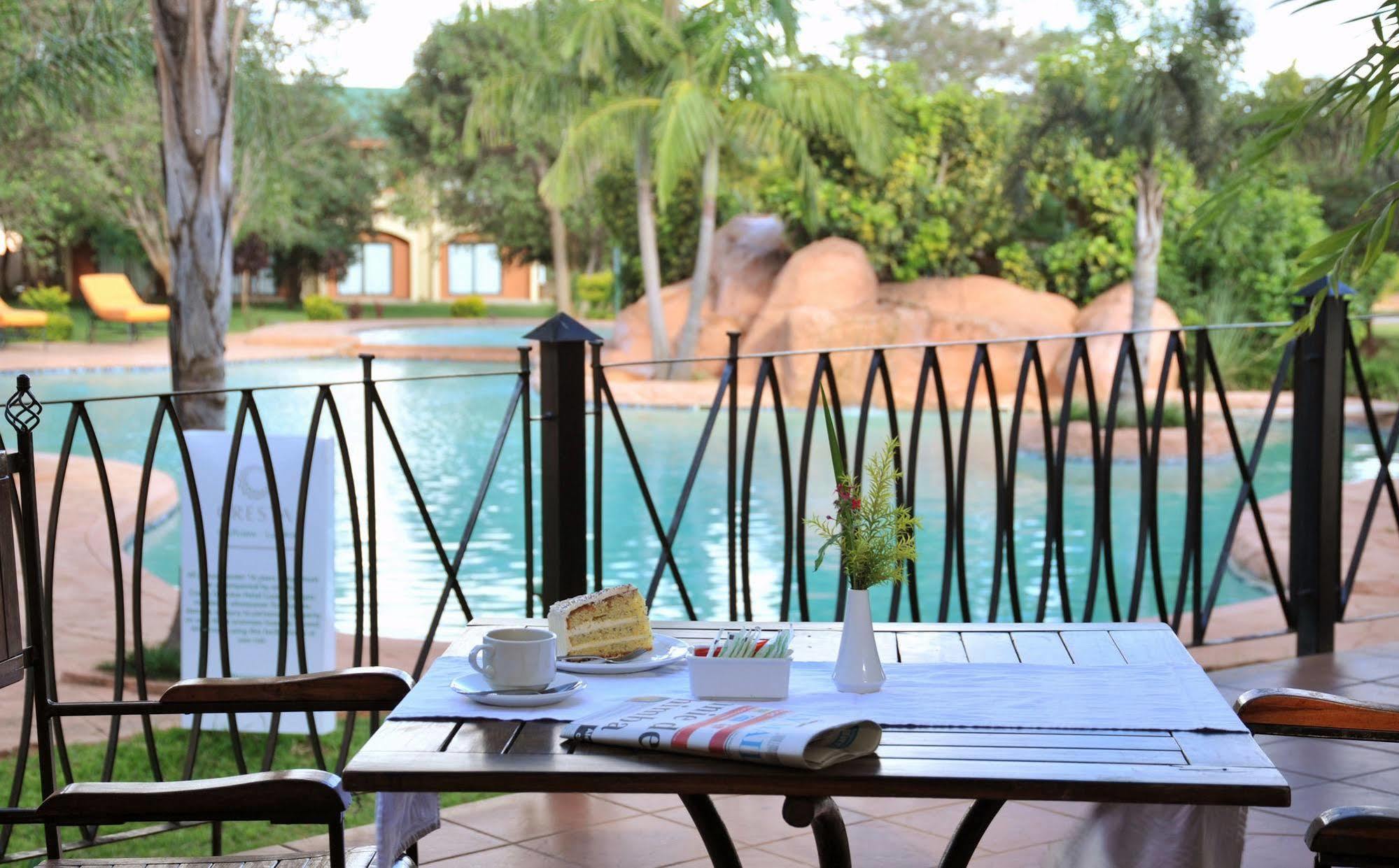 M'Kango Golfview Hotel Lusaka Dış mekan fotoğraf